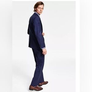 GORGEOUS Ralph Lauren wool blend blue suit ❤️
